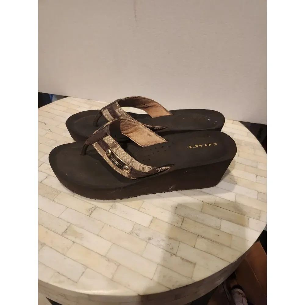 Coach Jaden thong sandals size 6